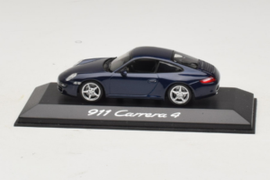 Porsche 911 997 Carrera 4 Dark Blue Metallic Minichamps 1:43 WAP02010016 メタル