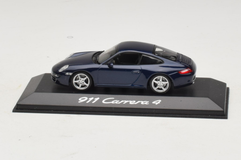 Porsche 911 997 Carrera 4 Dark Blue Metallic Minichamps 1:43 WAP02010016 メタル