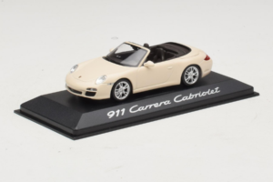 Porsche 911 997 Carrera カブリオレ ホワイト Minichamps 1:43 WAP02001118 メタル - 画像 2/5