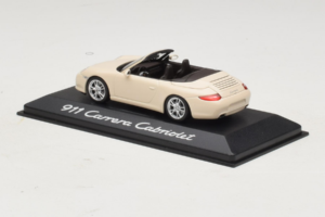 Porsche 911 997 Carrera カブリオレ ホワイト Minichamps 1:43 WAP02001118 メタル - 画像 3/5