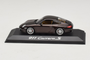 Porsche 911 997 Carrera S Brown Metallic Minichamps 1:43 WAP02001318 メタル
