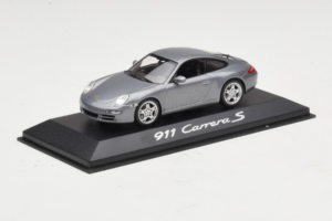 Porsche 911 997 Carrera S グレー Metallic Minichamps 1:43 WAP02010116-R1 メタル - 画像 2/4