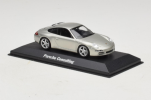 Porsche 911 997 Carrera Silver Metallic Minichamps 1:43 WAP02011515 メタル - 画像 2/5