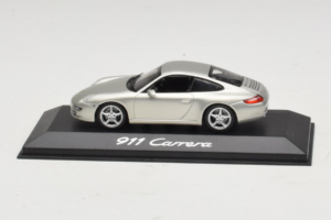 Porsche 911 997 Carrera Silver Metallic Minichamps 1:43 WAP02011515 メタル
