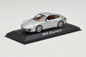 Porsche 911 997 Carrera Silver Metallic Minichamps 1:43 WAP02001218 メタル - 画像 2/5
