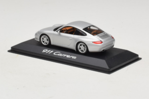 Porsche 911 997 Carrera Silver Metallic Minichamps 1:43 WAP02001218 メタル - 画像 3/5