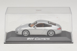 Porsche 911 997 Carrera Silver Metallic Minichamps 1:43 WAP02001218 メタル - 画像 4/5