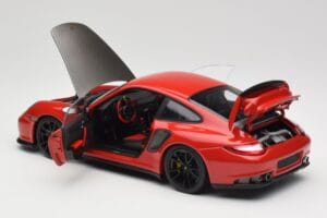 Porsche 911 997 GT2 RS レッド ブラックホイール Minichamps 1:18 100069407 メタル - 画像 5/8