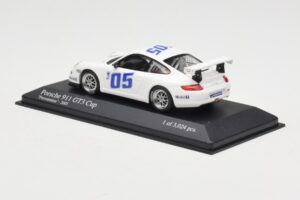Porsche 911 997 GT3 Cup #5 Presentation 2005 Minichamps 1:43 400056400 メタル - 画像 3/4