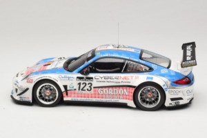Porsche 911 997 GT3 R #123 Muhlner Motorsport E. Fumal / E. Thiry 24 Hours of Spa 2011 Minichamps 1:18 151118923 メタル - 画像 3/6