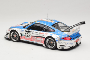 Porsche 911 997 GT3 R #123 Muhlner Motorsport E. Fumal / E. Thiry 24 Hours of Spa 2011 Minichamps 1:18 151118923 メタル - 画像 5/6