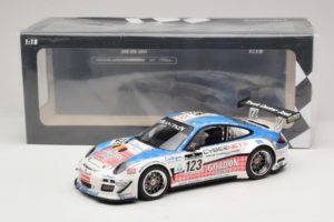 Porsche 911 997 GT3 R #123 Muhlner Motorsport E. Fumal / E. Thiry 24 Hours of Spa 2011 Minichamps 1:18 151118923 メタル - 画像 6/6