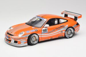 Porsche 911 997 GT3 R #88 Porsche Consulting 2005 AUTOart 1:18 77821 メタル