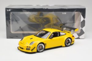 Porsche 911 997 GT3 R Street レーシングイエロー Minichamps 1:18 151108902 メタル - 画像 6/6