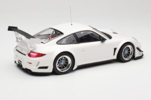 Porsche 911 997 GT3 R Street ホワイト Minichamps 1:18 151108900 メタル - 画像 2/6
