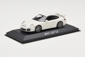 Porsche 911 997 GT3 ホワイト Minichamps 1:43 WAP0202080C メタル - 画像 2/4
