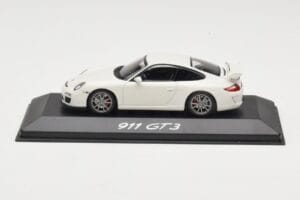 Porsche 911 997 GT3 ホワイト Minichamps 1:43 WAP0202080C メタル