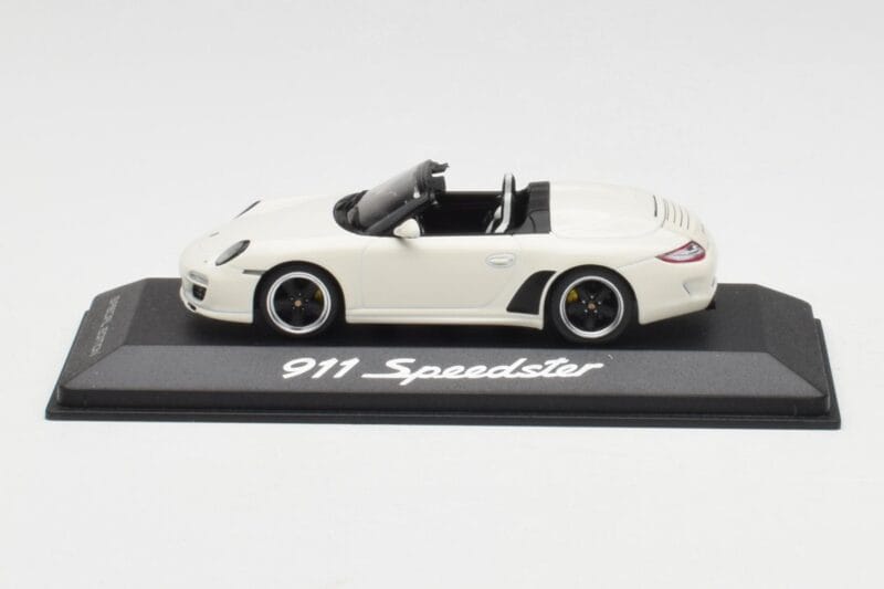 Porsche 911 997 Speedster ホワイト Minichamps 1:43 WAP0200290B メタル