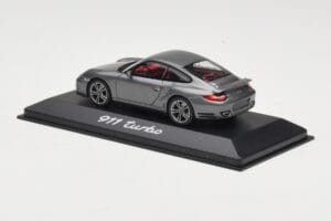 Porsche 911 997 Turbo Anthracite Grey Minichamps 1:43 WAP0200010A メタル - 画像 3/4