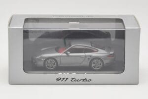 Porsche 911 997 Turbo Anthracite Grey Minichamps 1:43 WAP0200010A メタル - 画像 4/4