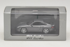 Porsche 911 997 Turbo Grey Metallic Minichamps 1:43 WAP02013016 メタル - 画像 5/5