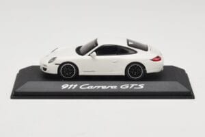 Porsche 911 997.2 Carrera GTS ホワイト Minichamps 1:43 WAP0200200B メタル