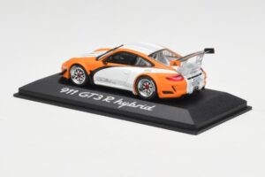 Porsche 911 GT3 R Hybrid 997.2 Presentation White Orange Minichamps 1:43 WAP0201170B メタル - 画像 3/4