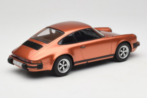 Porsche 911 G-Series Carrera 2.7 ラストオレンジ GT Spirit 1:18 GT011CS レジン - 画像 2/6