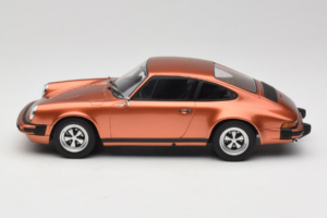 Porsche 911 G-Series Carrera 2.7 ラストオレンジ GT Spirit 1:18 GT011CS レジン - 画像 3/6