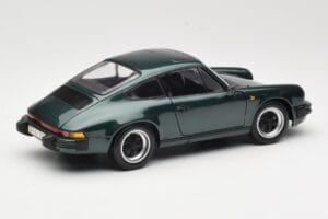 Porsche 911 Carrera Green Metallic Minichamps 1:18 100063022 メタル - 画像 3/8