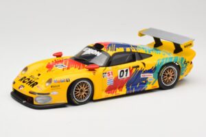 Porsche 911 GT1 #1 D. Rohr / R. Pilgrim / A. McNish 1997 UT Models 1:18 39724 メタル