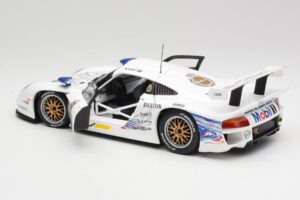 Porsche 911 GT1 #6 T. Boutsen / H-J. Stuck 1997 UT Models 1:18 39720 メタル - 画像 5/8