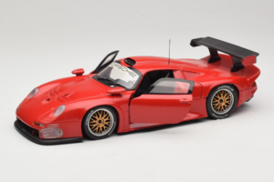 Porsche 911 GT1 Concept レッド UT Models 1:18 180966625-R1 メタル - 画像 2/8