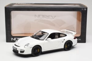 Porsche 911 GT2 997.1 ホワイト Norev 1:18 187572 メタル - 画像 8/8