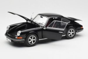 Porsche 911 S ブラック Schuco 1:18 450047200 メタル - 画像 2/8
