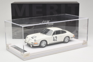 Porsche 911 S #42 R. Buchet / H. Linge Auguste Veuillet 24 Hours of Le Mans Class Winner 1967 IVY Merit 1:18 REMC006 レジン - 画像 6/6