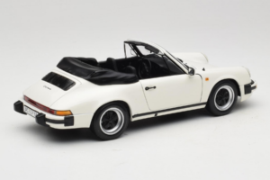Porsche 911 SC カブリオレ ホワイト Minichamps 1:18 100063031 メタル - 画像 3/8