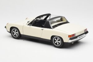 Porsche 914/6 ライトアイボリー AUTOart 1:18 77933 メタル - 画像 7/8