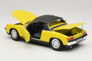 Porsche 914 イエロー Revell 1:18 8976 メタル - 画像 5/8