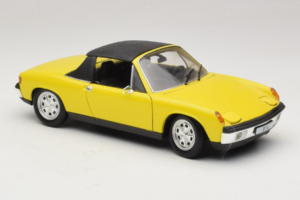 Porsche 914 イエロー Revell 1:18 8976 メタル - 画像 6/8