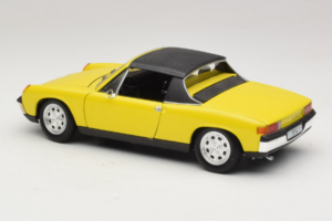 Porsche 914 イエロー Revell 1:18 8976 メタル - 画像 7/8