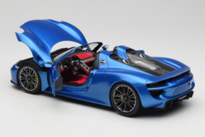 Porsche 918 Spyder Blue Metallic Minichamps 1:18 110062432 メタル - 画像 5/8