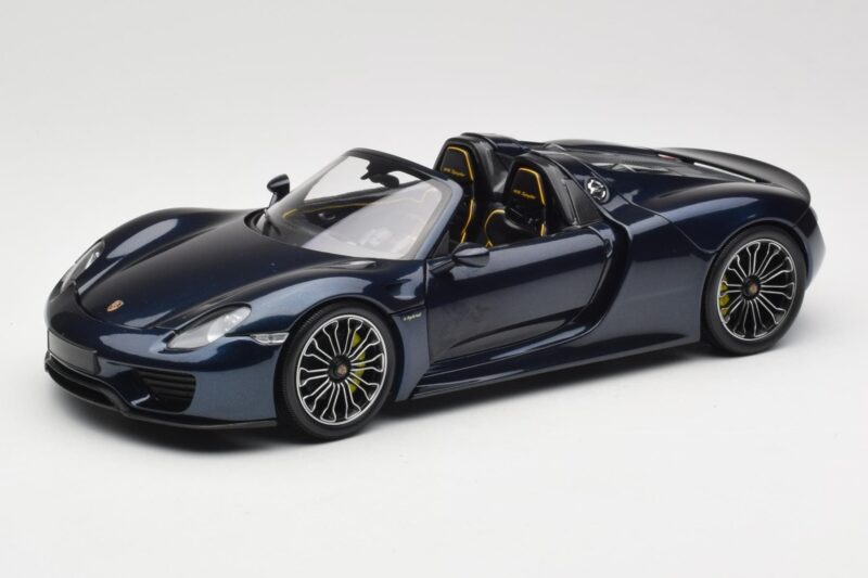 Porsche 918 Spyder ブルー メタリック Minichamps 1:18 113062434 メタル