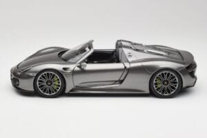 Porsche 918 Spyder リキッドメタル シルバー Minichamps 1:18 110062430 メタル - 画像 4/8