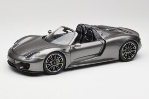 Porsche 918 Spyder リキッドメタル シルバー Minichamps 1:18 110062430 メタル