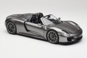 Porsche 918 Spyder リキッドメタル シルバー Minichamps 1:18 110062430 メタル - 画像 6/8