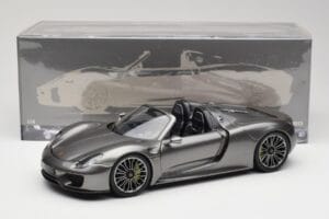 Porsche 918 Spyder リキッドメタル シルバー Minichamps 1:18 110062430 メタル - 画像 8/8