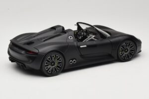 Porsche 918 Spyder Matte Black Minichamps 1:18 110060031 メタル - 画像 3/8