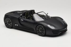 Porsche 918 Spyder Matte Black Minichamps 1:18 110060031 メタル - 画像 6/8