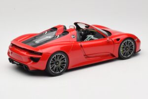 Porsche 918 Spyder レッド Minichamps 1:18 110062435 メタル - 画像 3/8